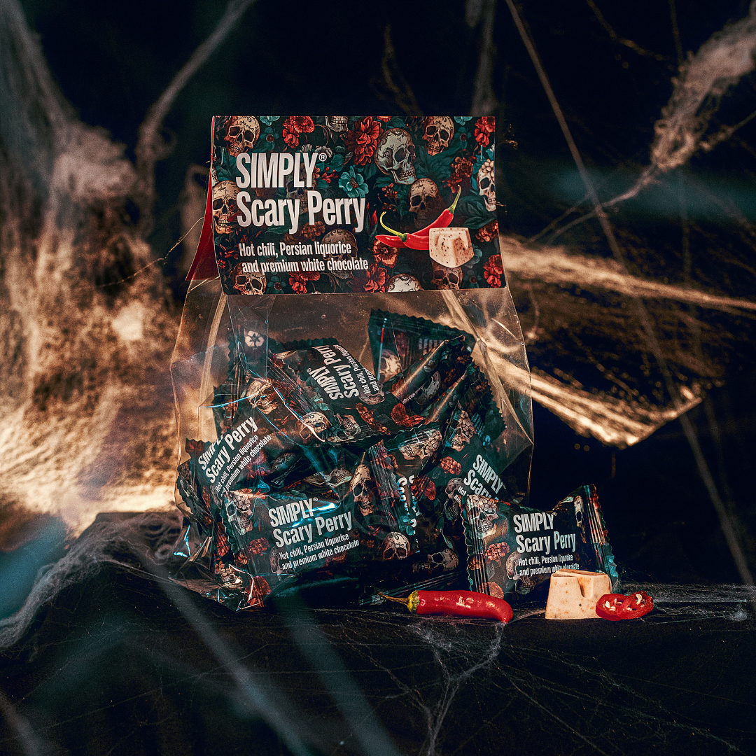 Simply® Scary Perry - 20 Bites | Hot chili, persisk lakrids og premium hvid chokolade