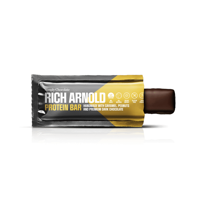 Rich Arnold | Proteinbar med karamel, peanuts og premium mørk chokolade